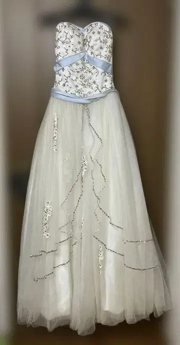 화이트 웨딩 드레스