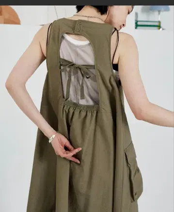 키페 별주 밀리터리 백 오픈 원피스