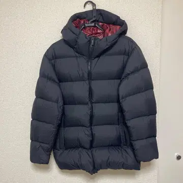 [ 새상품급 ] UNIQLO +J 라이트 다운 볼륨 후드티 블랙 M