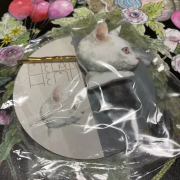 히구치 유코 메라노트릭 헤임라이트 화이트 고양이 헤어핀 미개봉 새상품