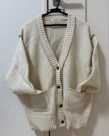 프릭스스토어 두꺼운 원단 가디건