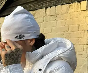 화이트 비니 synaworld