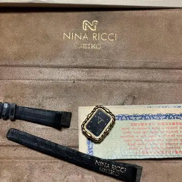니나리치 손목시계