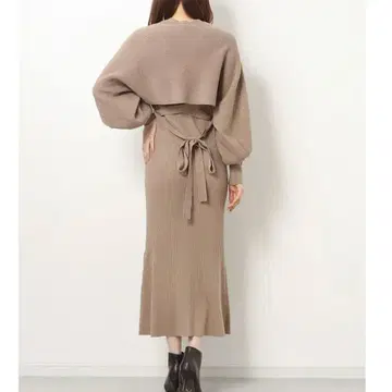 Rirandture 리랜드트루 4WAY 원피스 SET 옅은 카멜 브라운