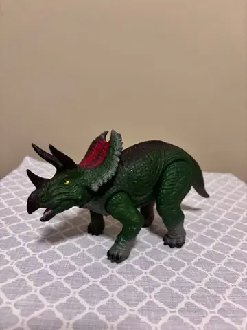 트리케라톱스 피규어 그린 컬러 약 10cm