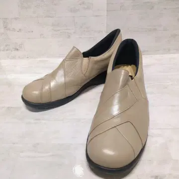 베이지 가죽 슬립온 스니커즈 24.5cm