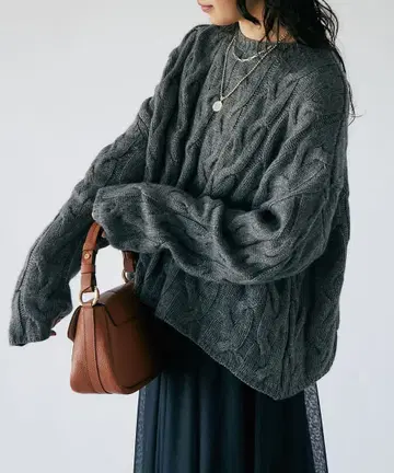 리브 드와 케이블 무늬 루즈 니트