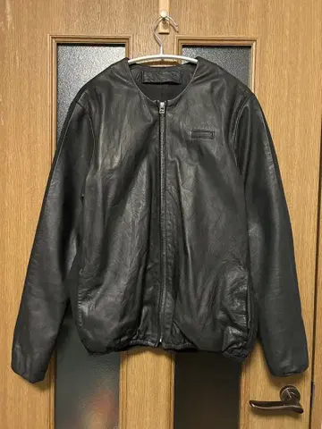 Dulcamara 이소재 싱글 라무 가죽 자켓 블랙