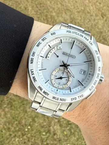 SEIKO 세이코 브라이츠 전파 솔라 화이트 베젤 전파 시계