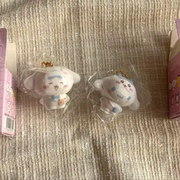 치이카와 x 산리오 플로키 마스코트