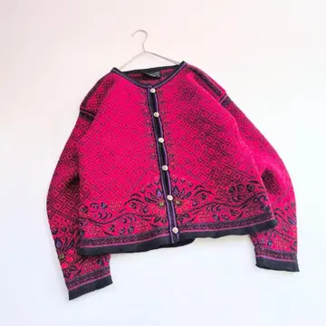 DALE OF NORWAY  보타니컬 니트 꽃무늬