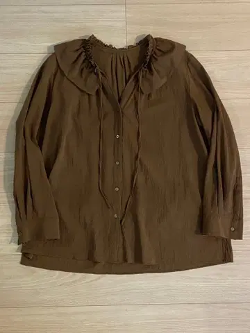 BABYLONE 브라운 프릴 옷깃 긴팔 셔츠