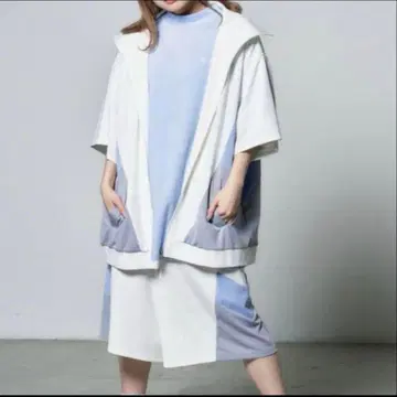 Whinny 카리스마 니트 저지 화이트 x 스카이블루 상하의 셋업