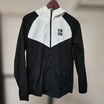 UVERworld 나일론 후드티 2019년 LIVE M 사이즈