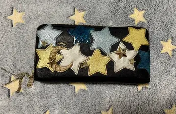 안나수이 ANNA SUI 별 모양 디자인 장지갑