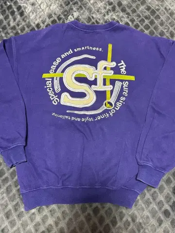 산타페 보라색 맨투맨