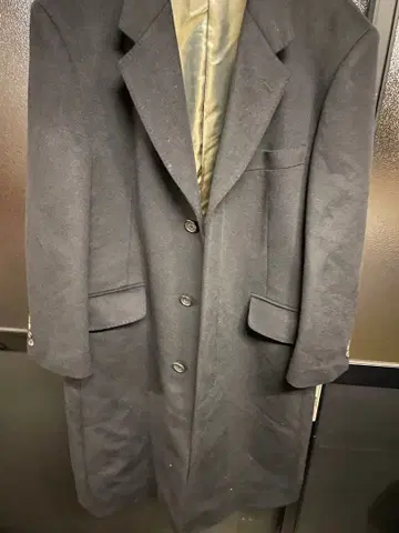 GUINNESS 체스터 코트 블랙