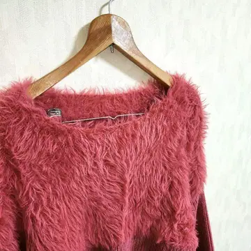 Petit Fleur 샤기 절개 니트 이소재 도킹 핑크 긴팔