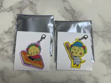 코지코지 산리츠 제과 아크릴 키링 2종 세트