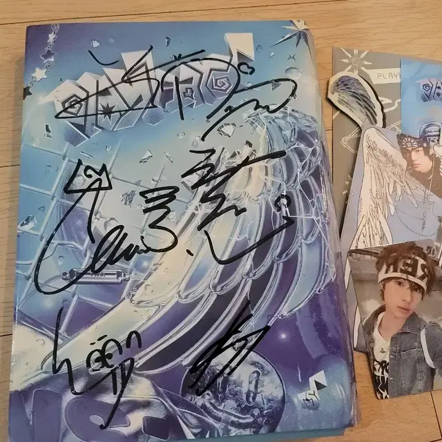 투어스 싸인앨범