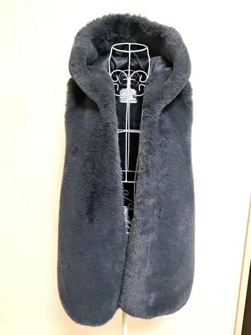 후드 부착 에코 퍼 베스트