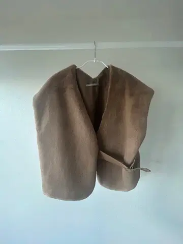 DOMESTIC HRMBRAND 베이지 플리스 베스트