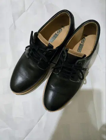 Hawkins 가죽 블랙 신발 25.5cm