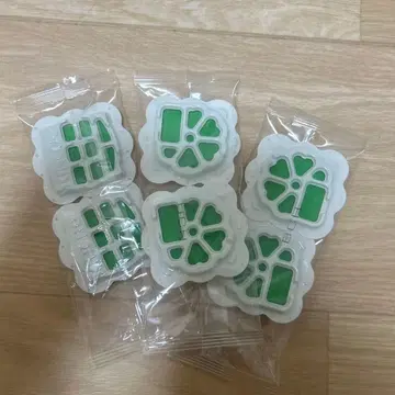 그린 컬러 네잎 클로버형 6개입
