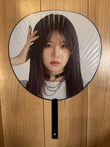 BABYMONSTER 로라 부채 hello monsters