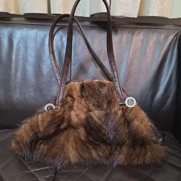 브라운 퍼 백 크로커다일풍