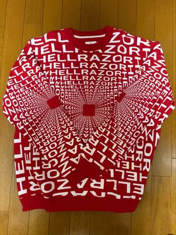 Hellrazer 크루넥 맨투맨