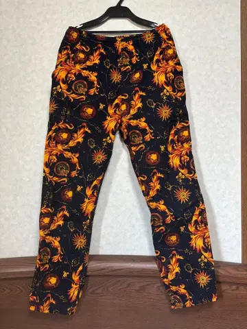 FLIP THE SCRIPT 와이드 팬츠 블랙 오렌지 옐로우 컬러