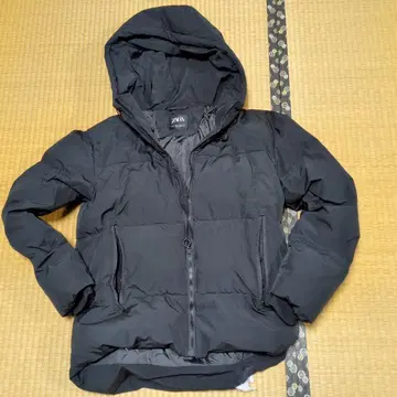 ZARA 블랙 다운 자켓 M 사이즈