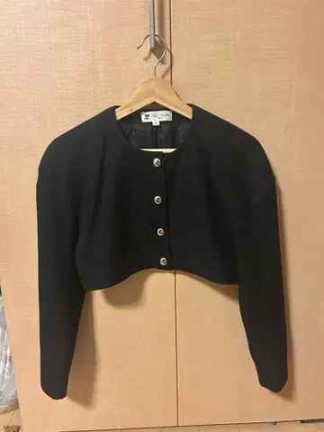 쿠레쥬 블랙 노카라 자켓