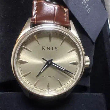 KNIS 자동 와인딩 시계 골드/브라운