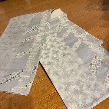 연한 그레이 후쿠로 오비 기하학 패턴