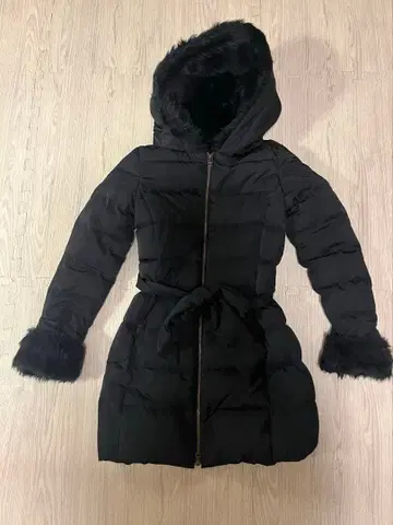 RESEXXY 후드 부착 블랙 다운 자켓