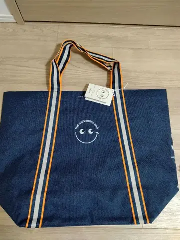 아냐 하이앤드 마치 THE UNIVERSAL BAGS taste