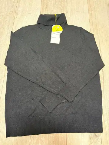 로페피크닉 블랙 니트 스웨터 사이즈 38