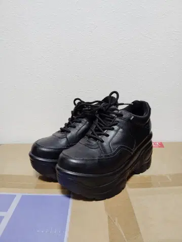 통굽 스니커즈 L 사이즈 병약미계 Y2K 지뢰계