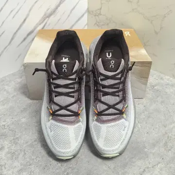 On 러닝화 그레이