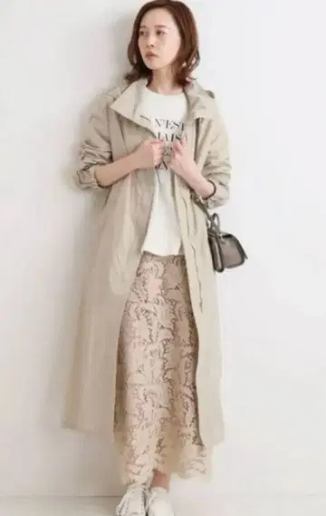 성숙 캐주얼 이에나 IENA 라이트 나일론 스프링 후드 코트 베이지 계열