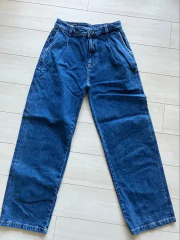 ZARA 스트레이트 데님