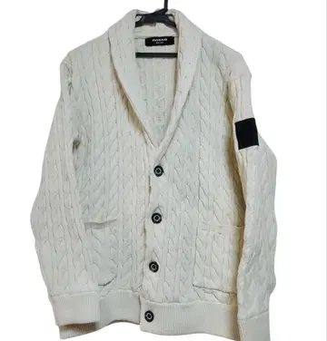 [ 새상품급 ] 우노피우노우과레토레 케이블 짜임 숄카라 니트 가디건