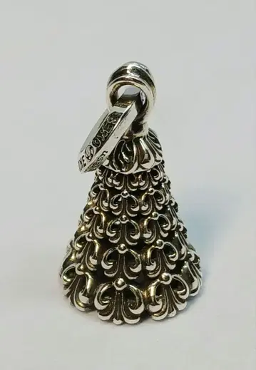 LONE ONES 요시다벨 펜던트