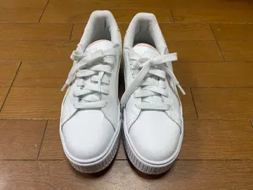 PUMA 화이트 캐주얼 스니커즈