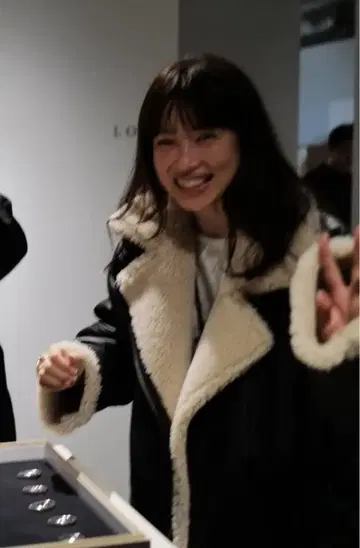 Her. 인조 가죽 보아 자켓 미사용품 블랙 Junna