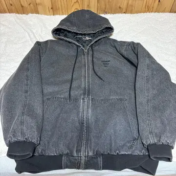 다크 그레이 데님 후드 부착 자켓