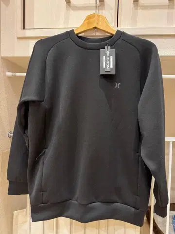 HURLEY 블랙 트레이닝복 시착만 한 상품 새상품급