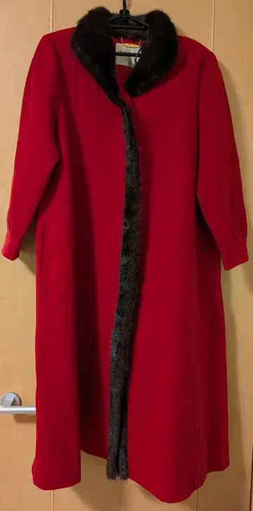 NONA 빨간색 퍼 옷깃 롱 코트 쇼와 레트로